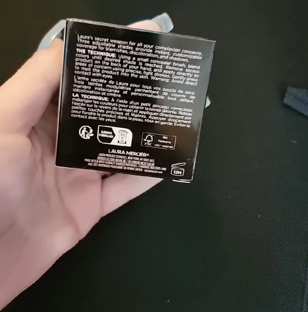 laura mercier Secret Camouflage Complexion Perfector - Color 03